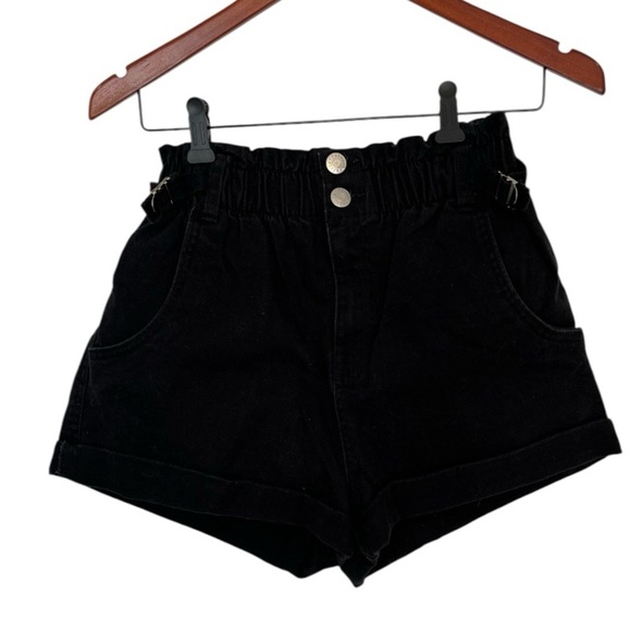 Refuge elastic waist Black Women's Shorts size small - Picture 1 of 4